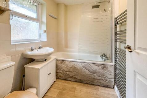 Lysander Close, Woodley, RG5 photo 5