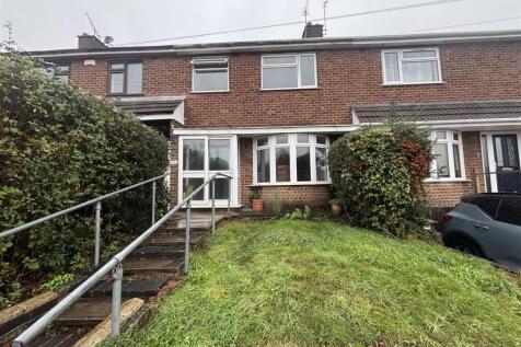 3-bed terraced on Windmill Road, Exhall, Bedworth, £1,100/mo