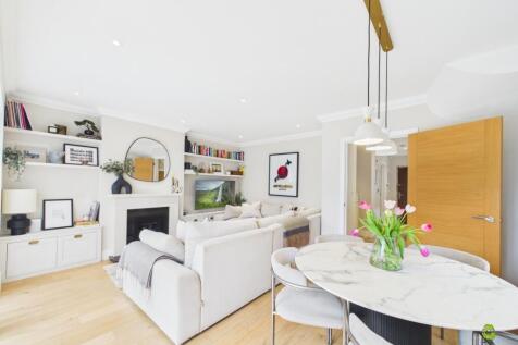 Presented by James Hillier at EweMove Bexleyheath 