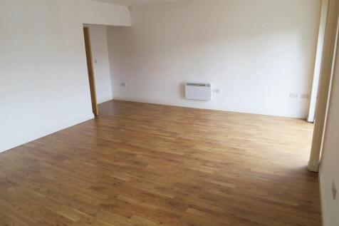 Dunsters Court, Brandlesholme photo 4