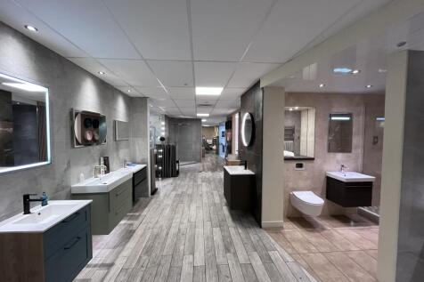 Showroom to rent Image 3