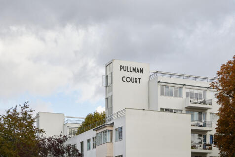 112572 - Pullman Court_The Modern House (19).jpg