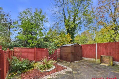CAM02849G0-PR0205-STILL006