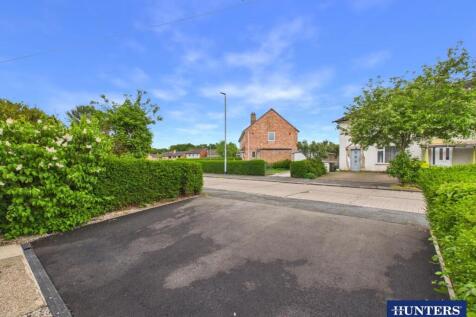 Front Garden/Parking
