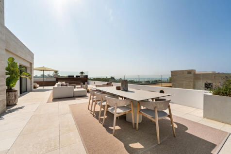 Roof terrace