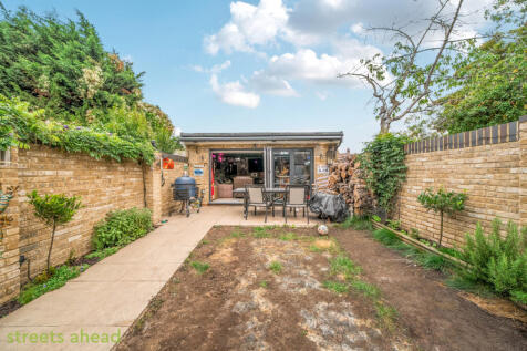 7967872c-3b6f-4ae...