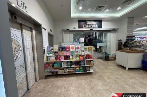 First floor entarnce from Daniel Store.jpg
