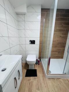 Bathroom Pioneer Hou