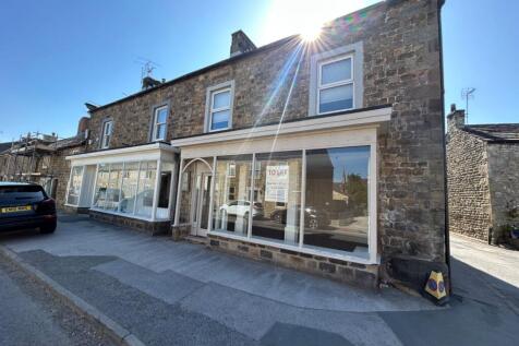 Retail Property (high street) to rent Image 3