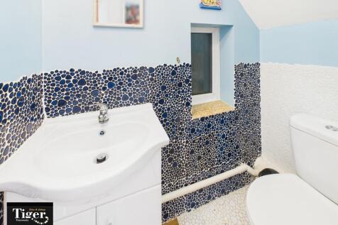 CAM02176G0-PR0772...