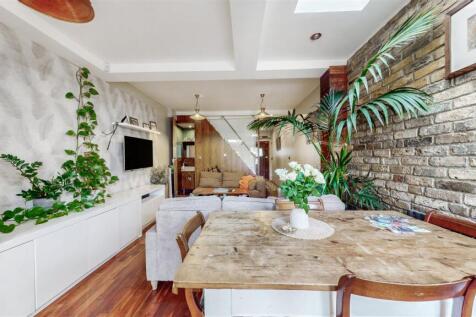 Dining area.jpg