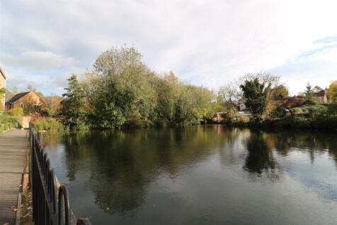Neighbouring Mill pond.JPG