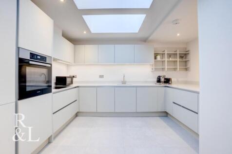 Flat 5 (25).jpg