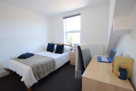 5 Bedroom Terraced in LN1 1PP