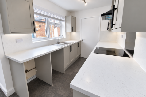 Lyndhurst Road, Sneinton, Nottingham, NG2 4FW photo 3