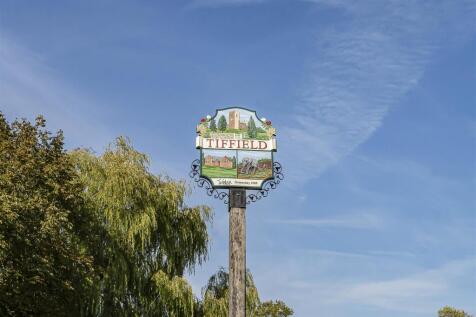 Lower End Farmhouse, 10 High Street South, Tiffiel