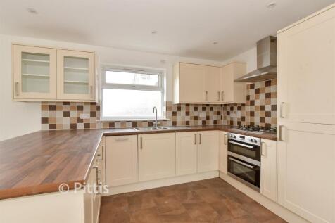 Kitchen/ Living Room