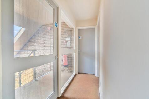 1299698-4-6840399471ea9