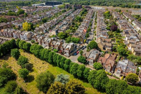Fulham Palace Road-19.jpg