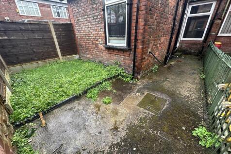 2ia.garden2.JPG