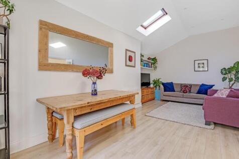 14-e0deJHPropWorld - 30 Tarragon Grove - 7.jpg