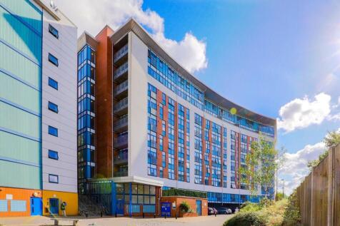 Meath Crescent, E2