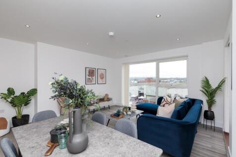 Thames Road, London, E16 photo 4