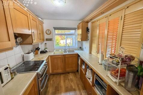 Carshalton Way, Lower Earley, RG6 photo 3