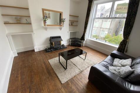 Lounge 1