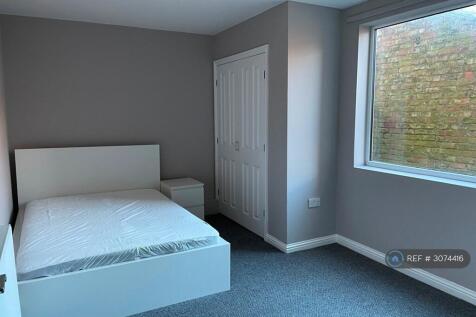 Station Road, Eaglescliffe, Stockton-On-Tees, TS16 photo 4