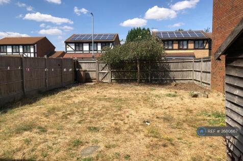 Large Rear Garden 