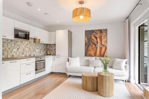 Open Plan Kitchen &amp; Lounge