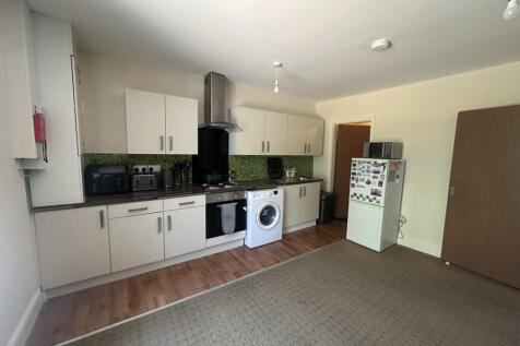 Kitchen / Living Room