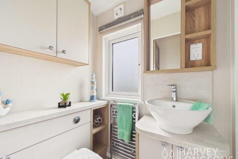 Bathroom with Shower in the Willerby Vogue Holiday