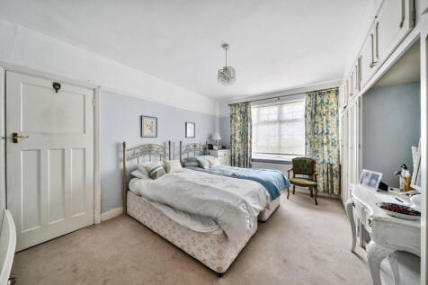 1311318-3-6851b69...