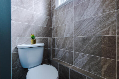 23 Norwood Terrace, Bathroom 3