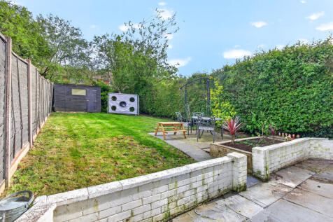 26priestwoodavenuelarge2