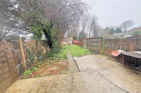 2320b537-f80d-4e8...