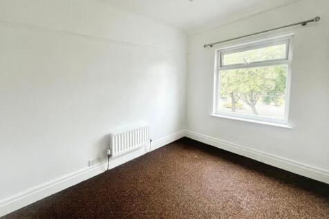 Warrington Road, Whiston, Prescot, Merseyside, L35 photo 4