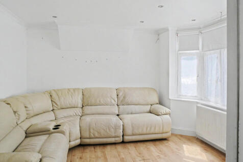36 Wordsworth Avenue, Greenford, UB6 9AB