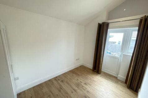 Southmead Road, Westbury-On-Trym, Bristol photo 5