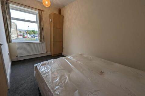 Lower Fitzwilliam Street, Huddersfield photo 5