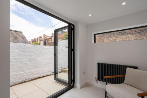 21_Brunswick_Street_100