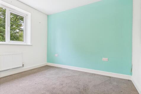 CAM03729G0-PR0113-STILL006