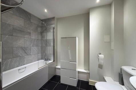 Nobel Close, Theodor Court, NW9 photo 4