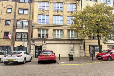 Cadogan House - Front