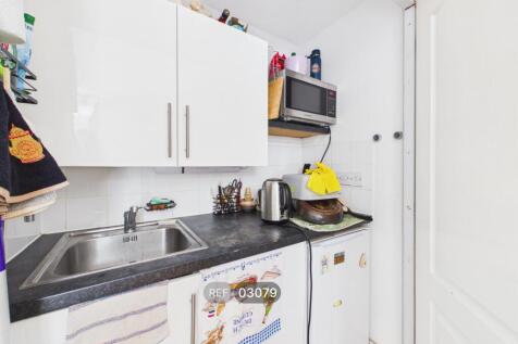 Kitchen/Living area