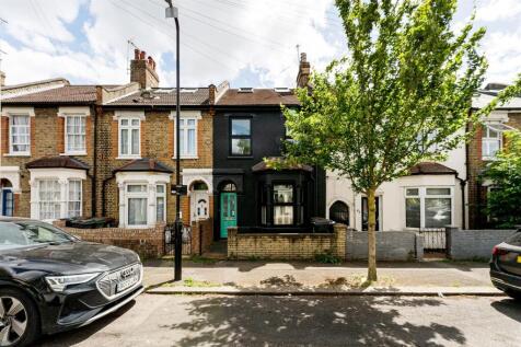 Gloucester Road, E17