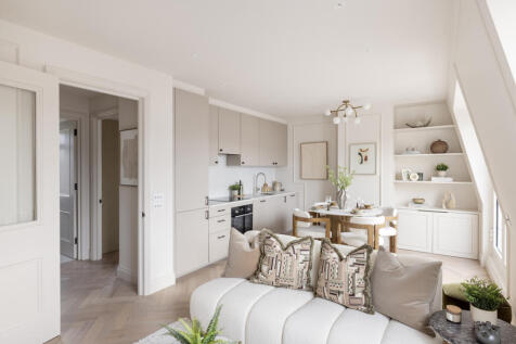 Kitchen | Dining Area