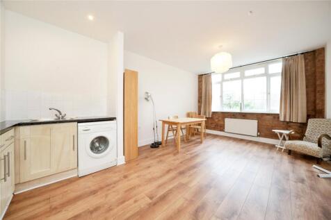 Kitchen/Living Area